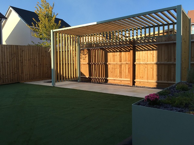 dřevěná pergola